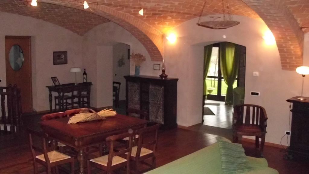 Locanda Del Molino Vecchio Magliano Alfieri Rom bilde